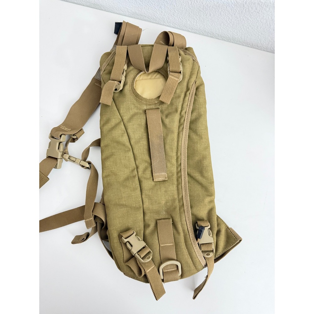 Coyote Tan Tactical Hydration Carrier Backpack Insulated Military Style Pack
